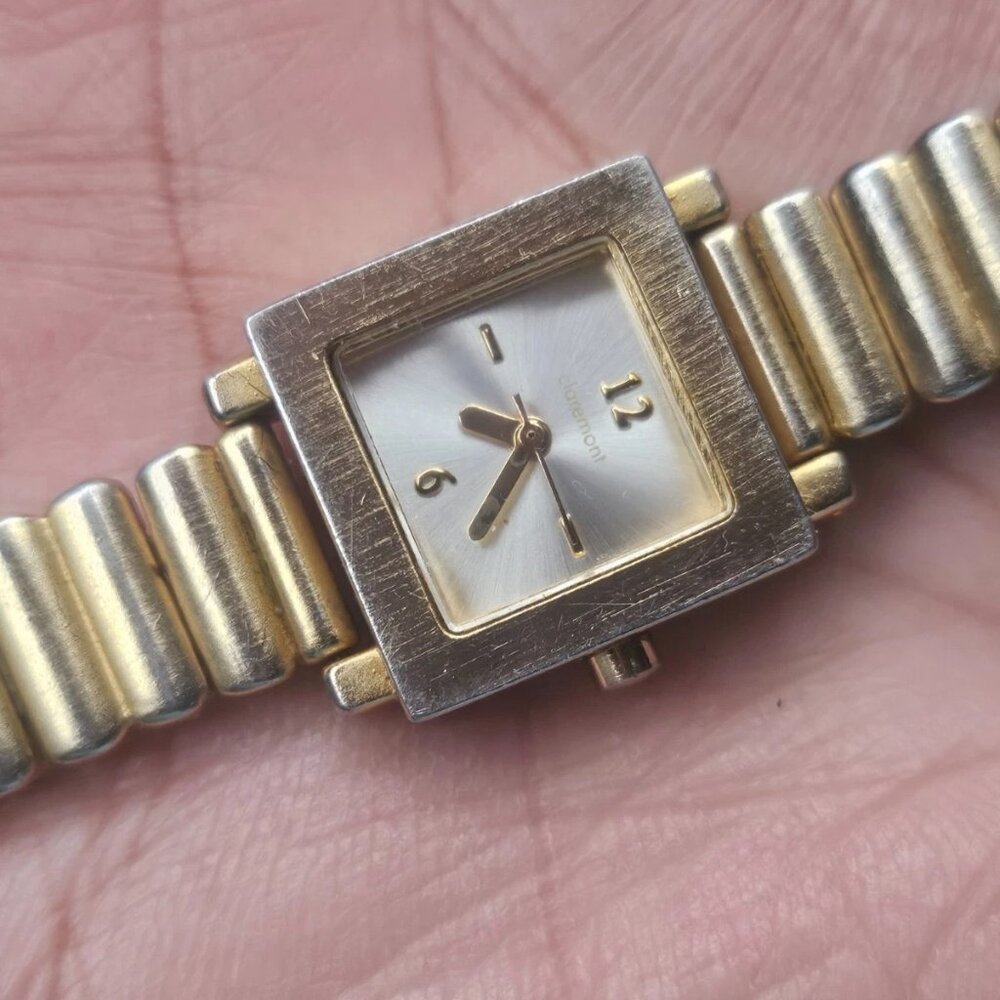 Vintage Claremont Women Wristwatch Quartz Analog Japan Mov Gold Tone Wrist Watch
